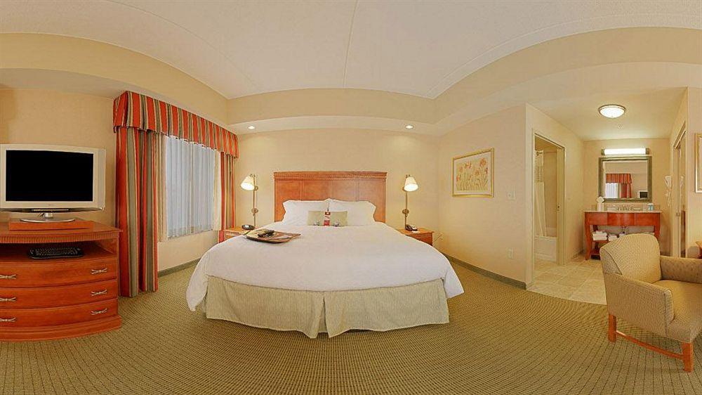Hampton Inn & Suites Pittsburgh Downtown Екстериор снимка