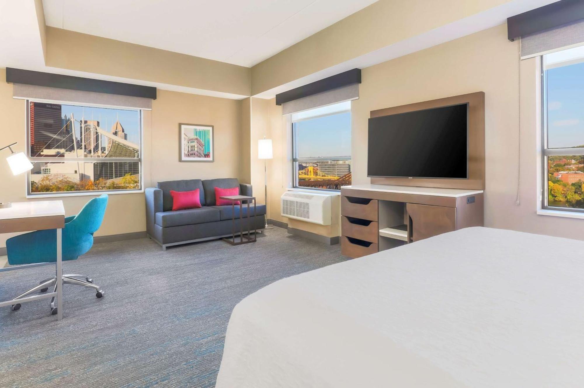 Hampton Inn & Suites Pittsburgh Downtown Екстериор снимка
