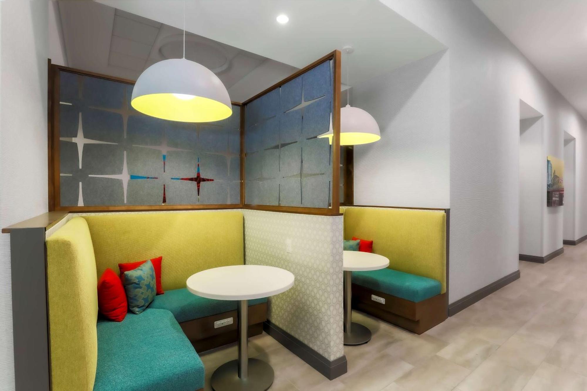 Hampton Inn & Suites Pittsburgh Downtown Екстериор снимка